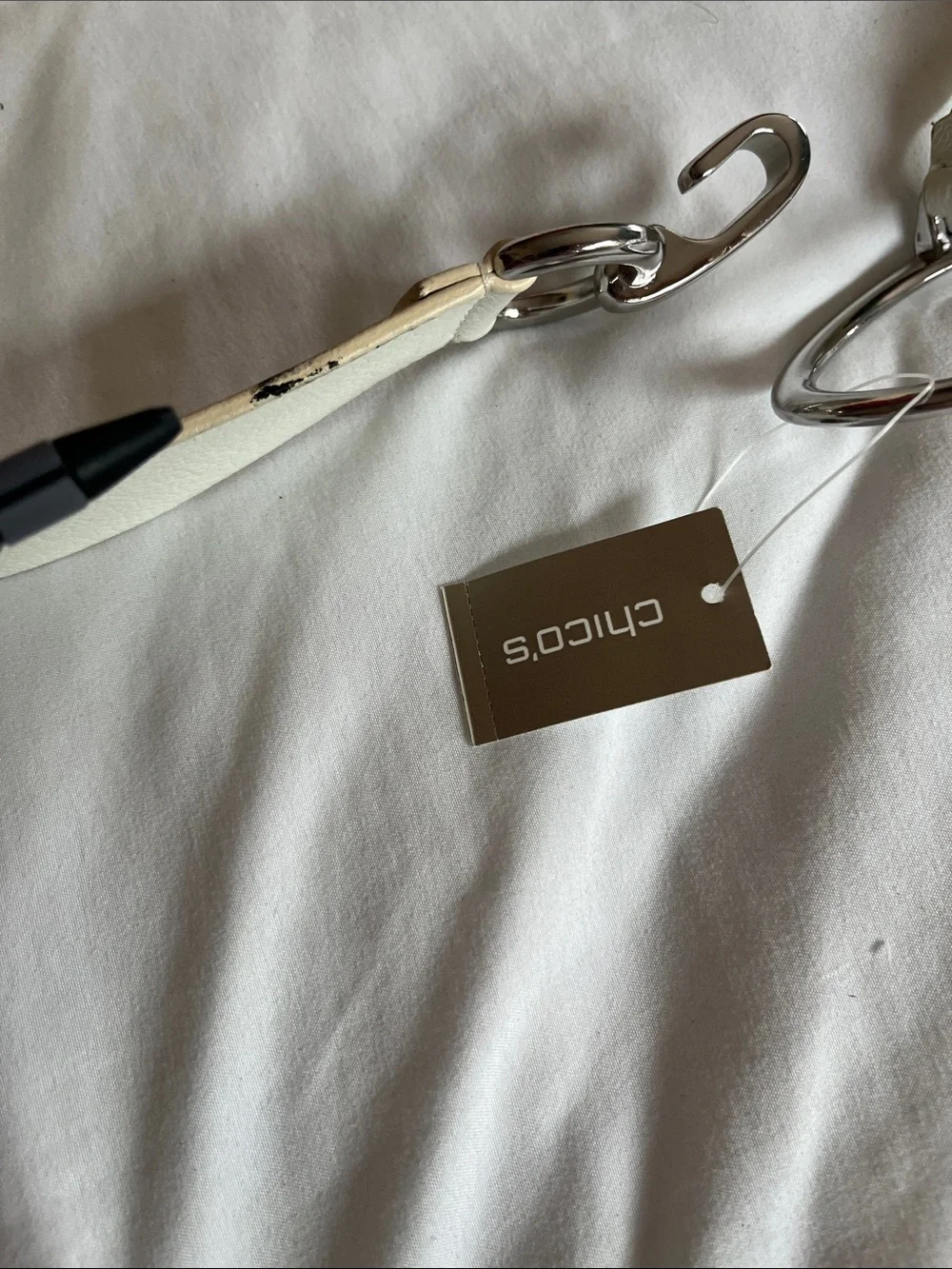 Chicos NWT Chloe 2size High Hip belt white silver oval buckle and hook